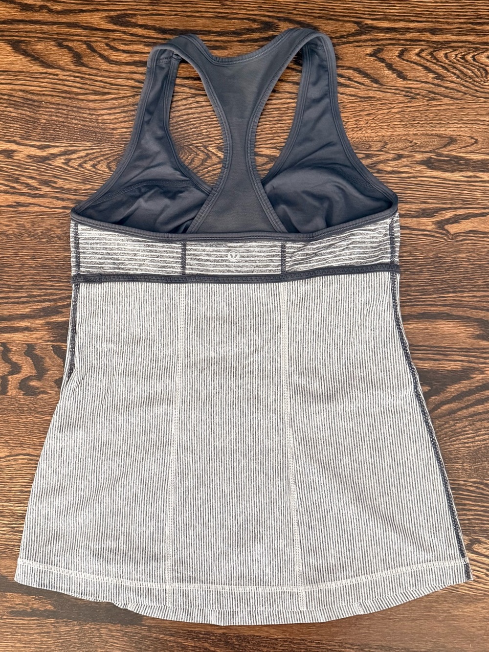 Lululemon Gray Striped Commit Racerback Tank *RARE!* - Picture 2 of 5